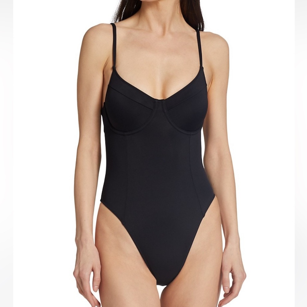 Good American Good Scuba Show-Off One-Piece Swimsuit in Black!